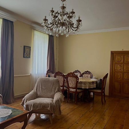 Guesthouse Kostava 72 Stepantsminda Exterior foto