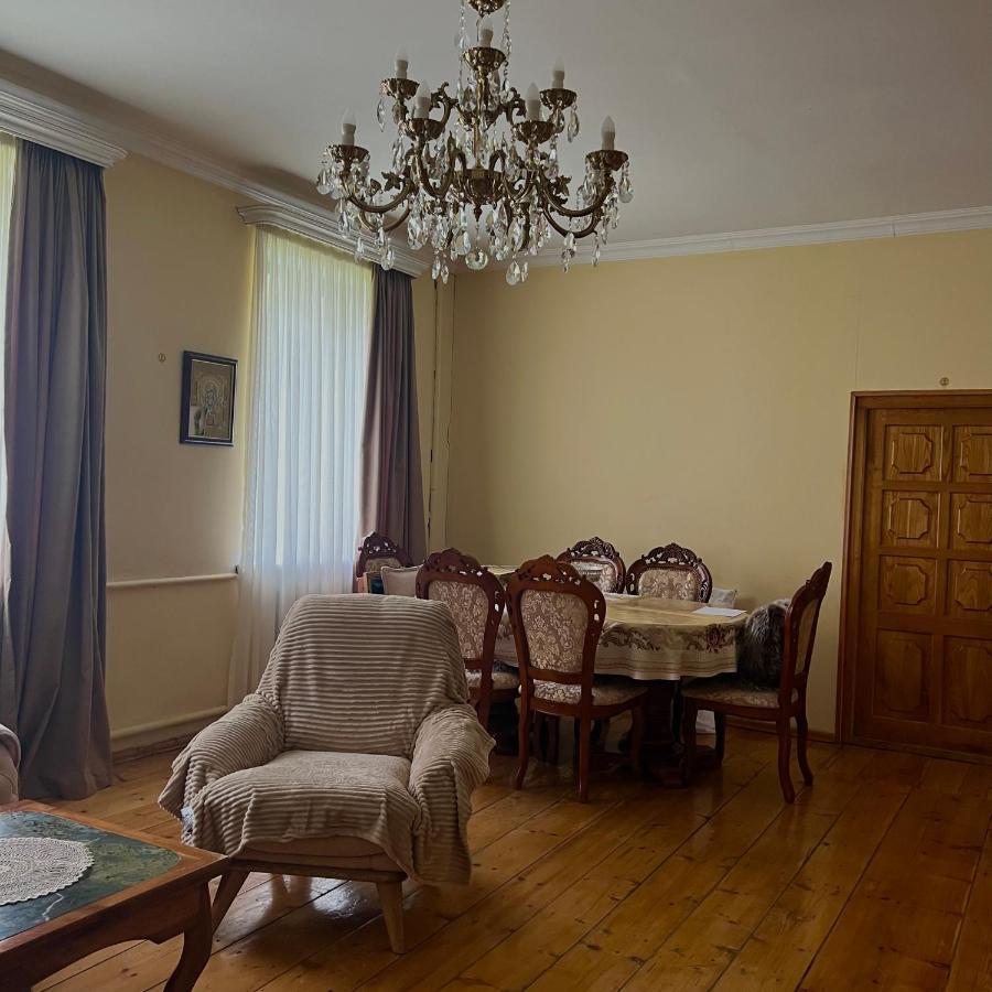 Guesthouse Kostava 72 Stepantsminda Exterior foto